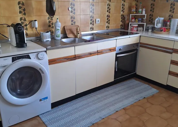 Δωμάτια σε οικογενειακή κατοικία Romao *