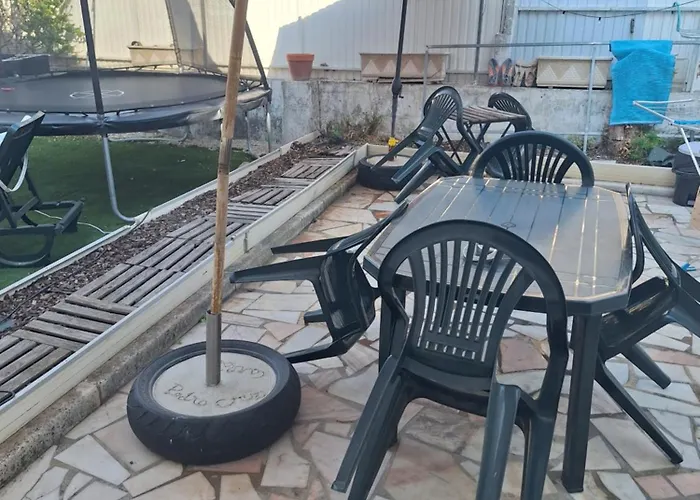 Δωμάτια σε οικογενειακή κατοικία Romao